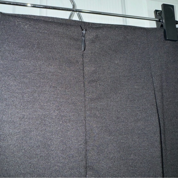 NWT Philosophy stretch pencil skirt in dark grey - Picture 3 of 5